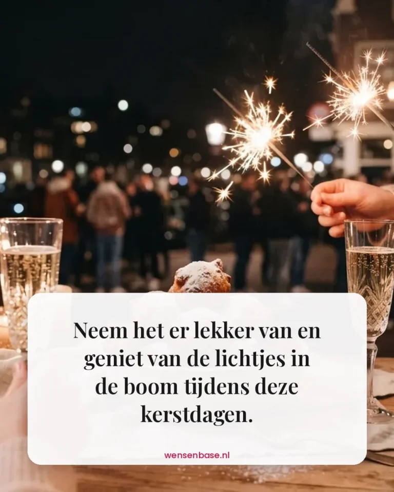 Neem het er lekker van en geniet van de lichtjes in de boom tijdens deze kerstdagen.